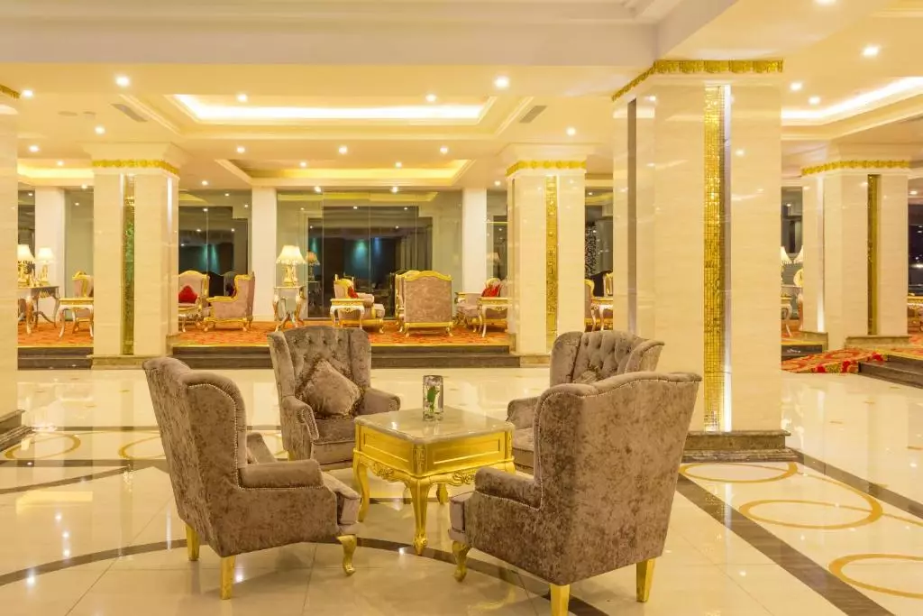 The Grand Kandyan